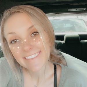 Meet your Posher, Olivia